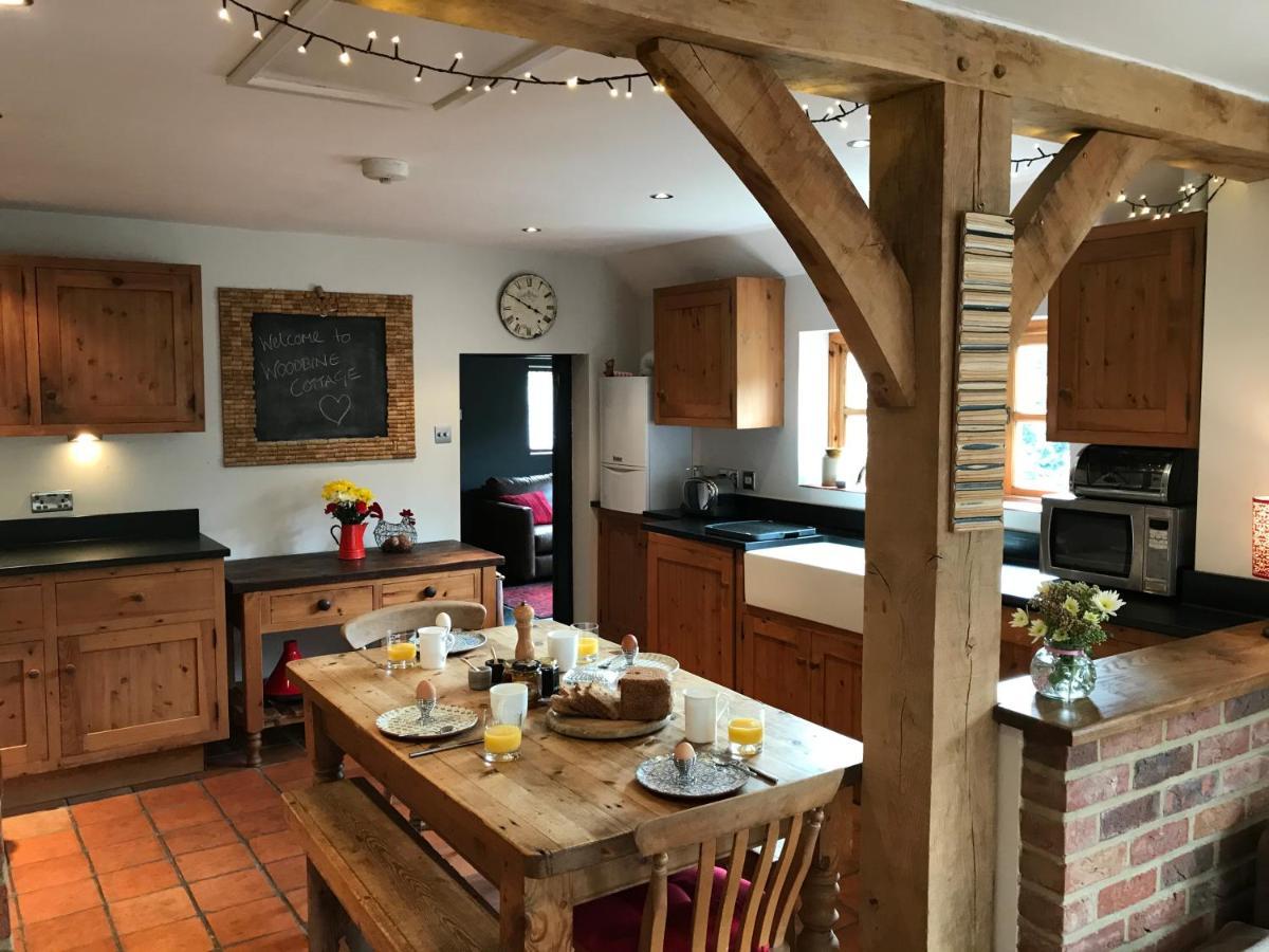 Delightful Cottage On The River Adur Close To Brighton & The Downs No Dogs Sorry Upper Beeding Eksteriør billede