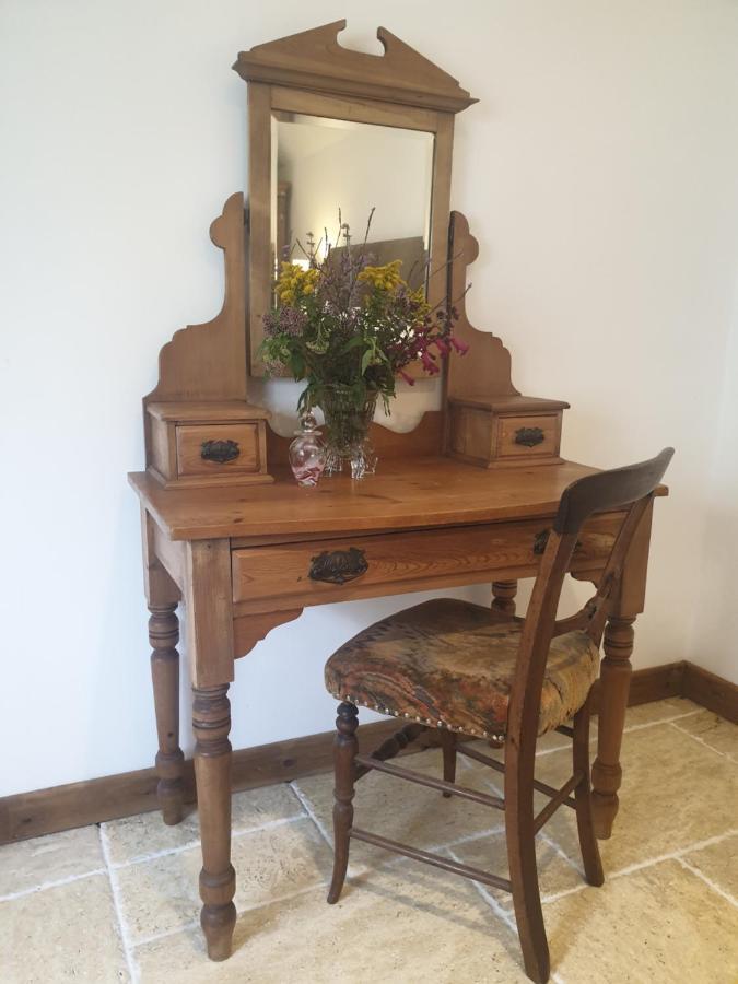 Delightful Cottage On The River Adur Close To Brighton & The Downs No Dogs Sorry Upper Beeding Eksteriør billede